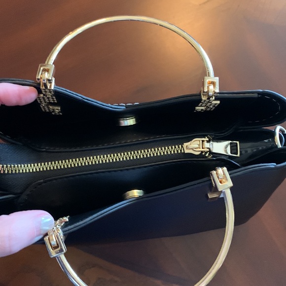 Free w/$15 purchase - Picture 4 of 7